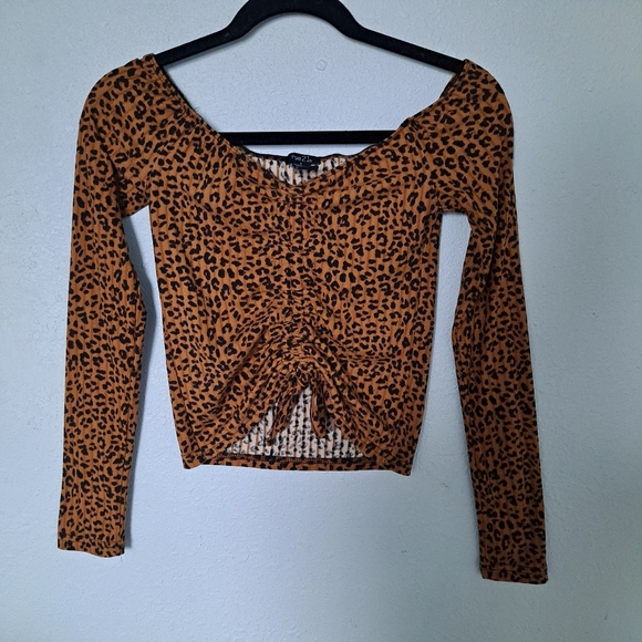 Rue21 Tops - Rue21 Leopard Print Cold Shoulder Blouse
